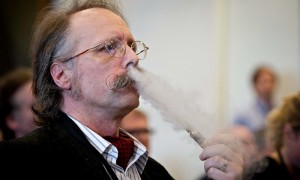 Someone-enjoying-a-vape